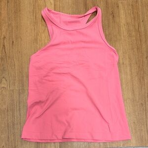 Lululemon tank !!